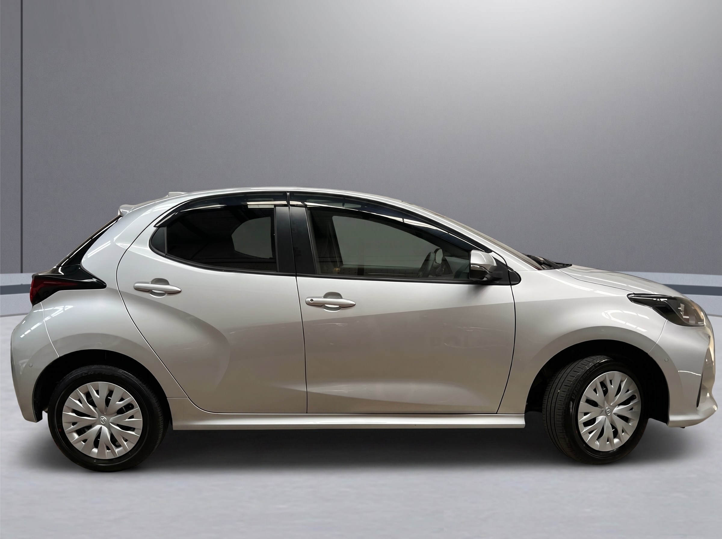 2020 Toyota Yaris X vehicle photo photo 7